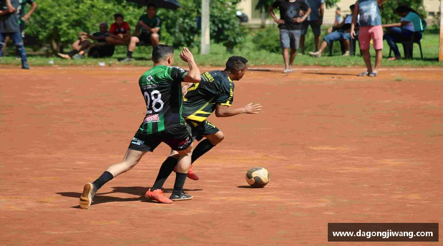 拥抱挑战，成就辉煌！